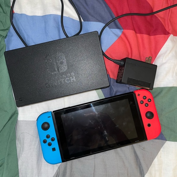 🩶Nintendo Switch🩶 - Picture 2 of 2